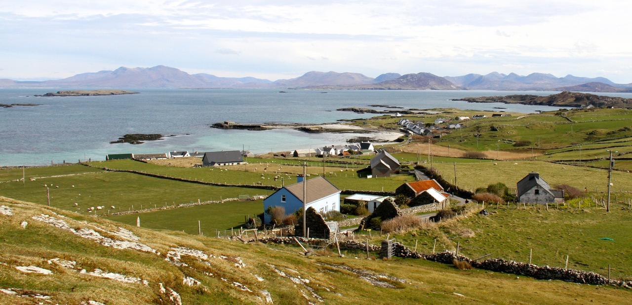 Dolphin Hotel Inishbofin Exterior foto